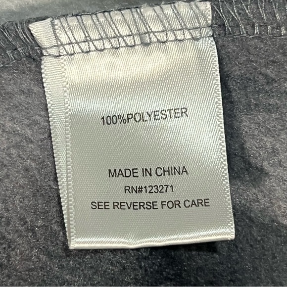 Cult Favorite "Anti Social" Cult Hoodie Size Medium NWOT - Picture 10 of 11